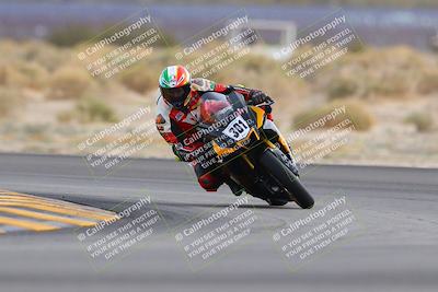 media/Dec-17-2022-SoCal Trackdays (Sat) [[224abd9271]]/Turn 16 (210pm)/